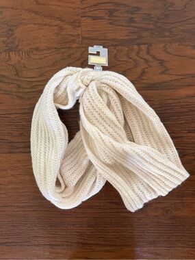 NEW w/ Tags LC Lauren Conrad Knit Loop Scarf